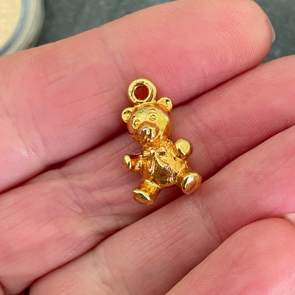 Vintage Gold Teddy Bear Charm Pendant - Picture 6 of 7